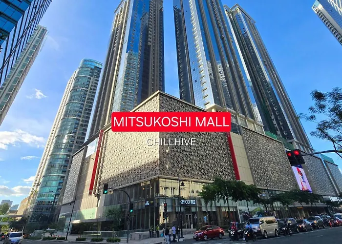 Luxury Bgc Condo, Steps To Uptown Mall #oursw31i Manila